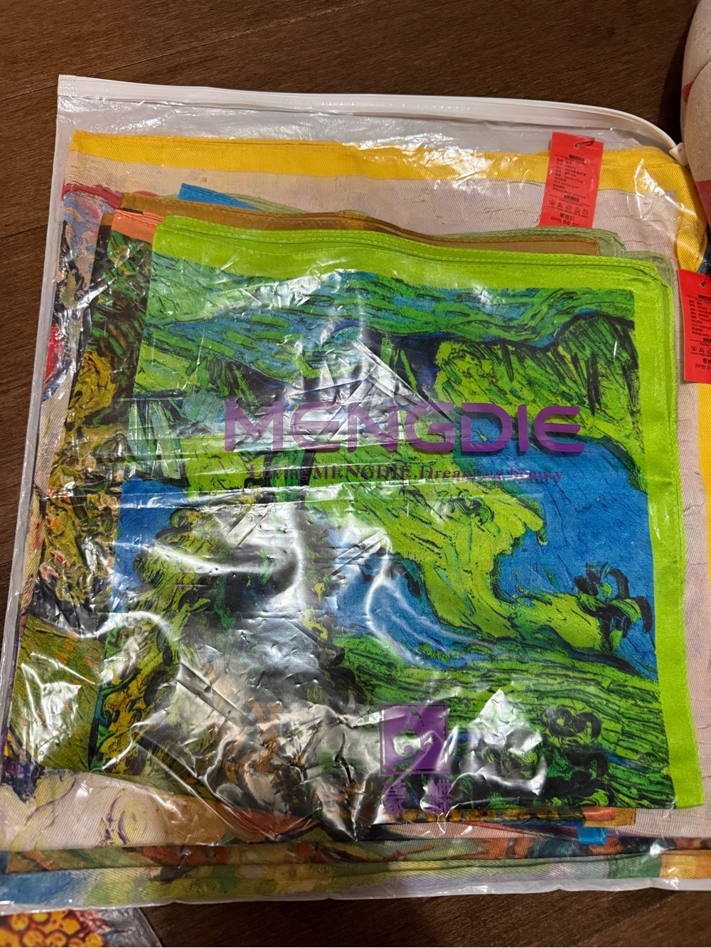 All brand new scarfs from photo - Picture 3 of 5